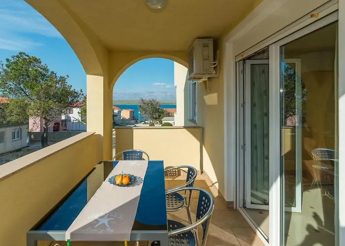 Appartamento By The Sea - 18603 Vir