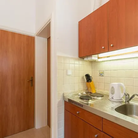 Apartman By The Sea - 18603 *
