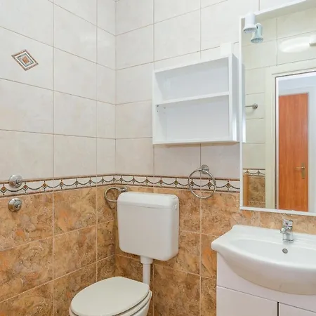 Apartman By The Sea - 18603 Vir