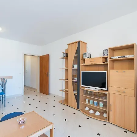 Apartment By The Sea - 18603