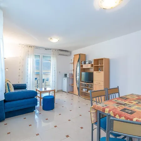 Apartment By The Sea - 18603