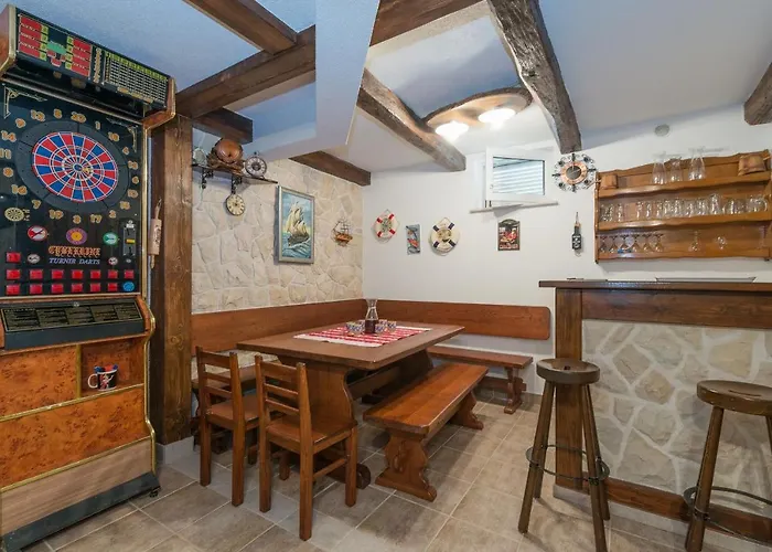 Apartman By The Sea - 18603 Vir