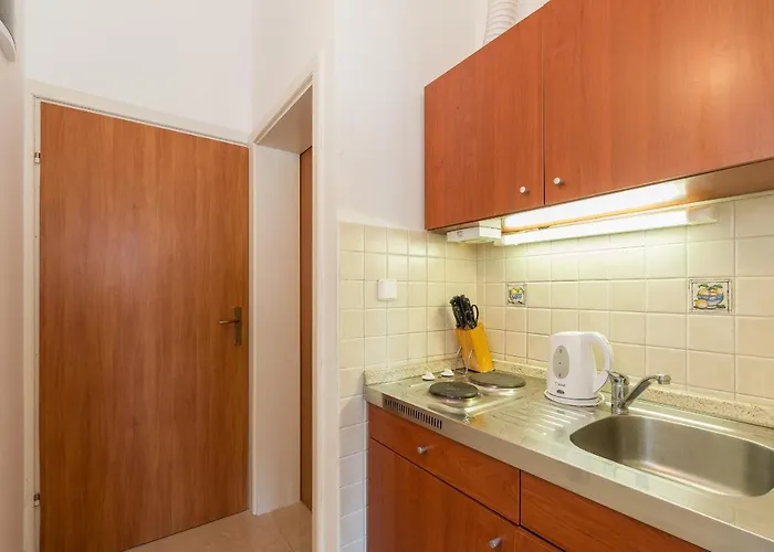 Apartman By The Sea - 18603 *